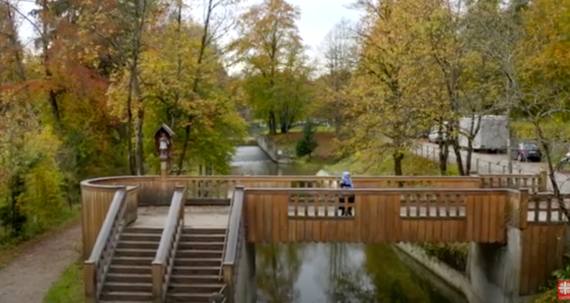 Youtube-Vorschaubild "Bridge for you" | © Caritas München und Oberbayern